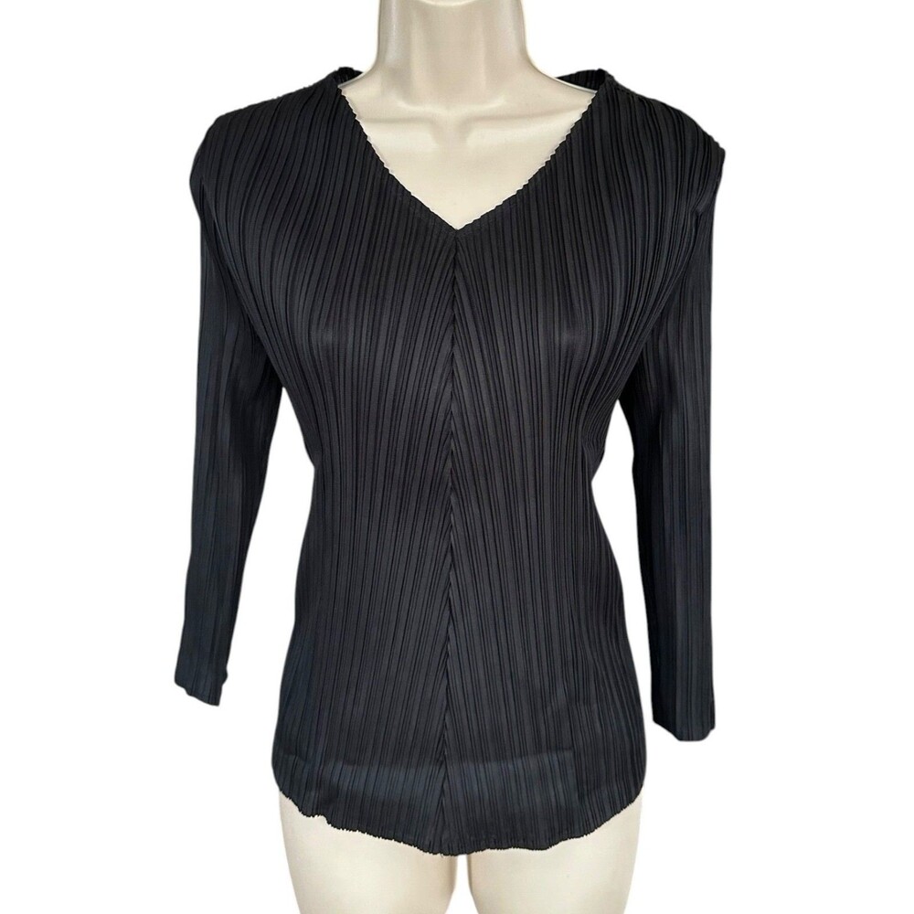Women's Pleated Blouse Top 3/4 Sleeve V-Neck Stretch - Size M/L Black